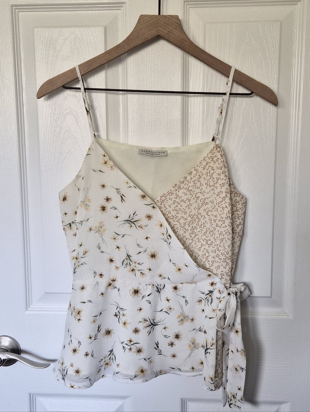 Paper Crane Floral Wrap Camisole Top | Size Medium | Tie Side Peplum Blouse - Picture 3 of 11